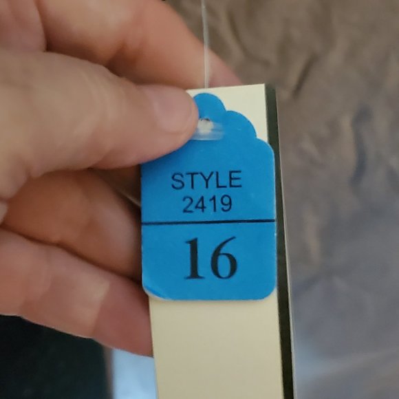 Black Classic with Sparkle - Picture 3 of 3